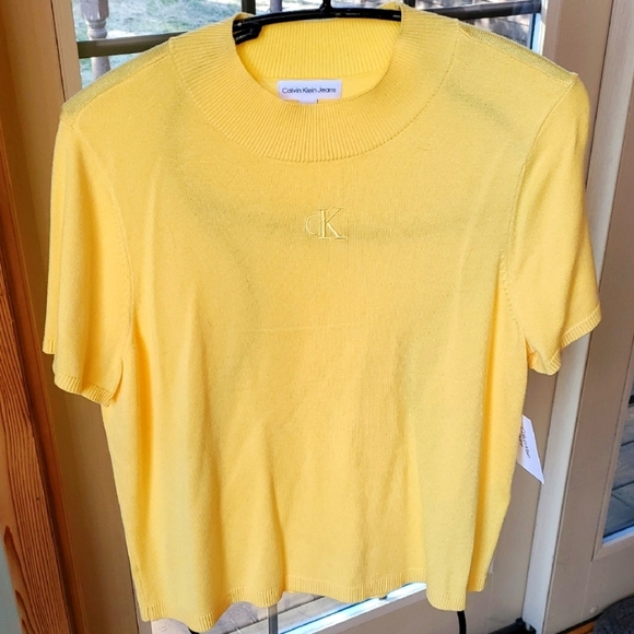 Calvin Klein Jeans SunKiss Mock Neck Embroidered Graphic Short Slv Sz XL Sweater - Picture 1 of 11